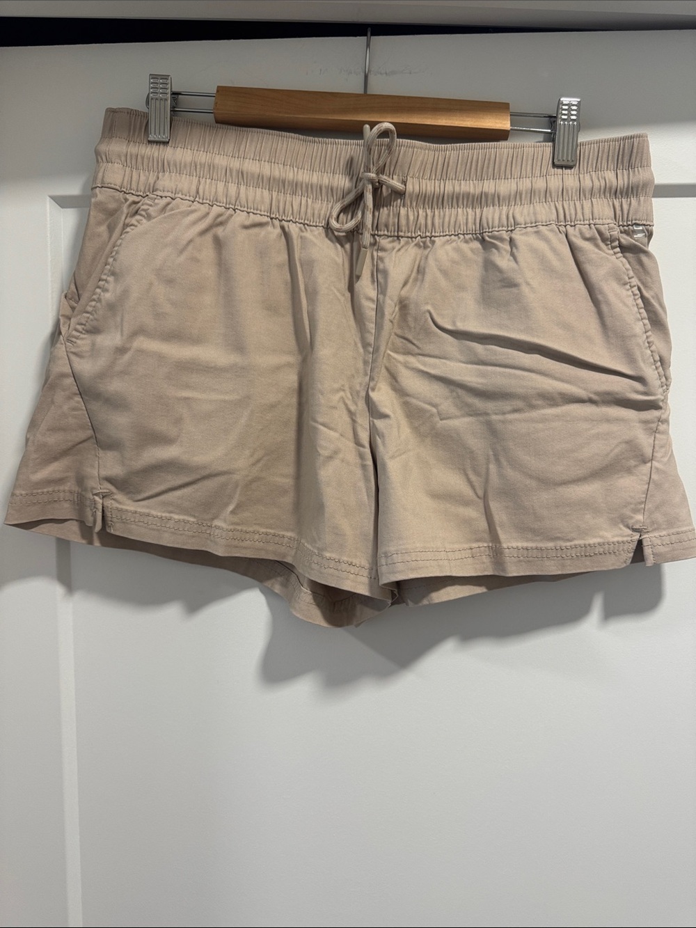 Women’s Drawstring Relaxed Fit Shorts - Beige